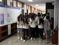 ‘폭발물 탑재’ 드론, 중학교 테러…수원 영일중서 ‘을지연습’