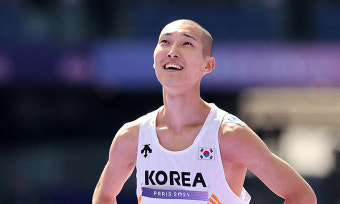 ‘스마일 점퍼’ 우상혁, 다이아몬드리그 로마 우승