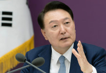 윤 대통령 지지율 20% 턱걸이… 취임 이후 역대 최저치 [한국갤럽]