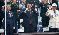 “국군의날 왜 쉬는거야” 휴일이 반갑지 않은 사람들 [어떻게 생각하십니까]