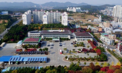 태안군 공무원노조 “군청 내 장송곡 시위, 공권력으로 멈춰 달라”