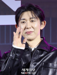 [포토] 코쿤 반가운 손인사