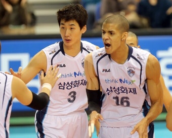 ‘V리그 역대 최고 외인’ 현대캐피탈 레오, 19일 삼성화재전서 박철우 넘어 통산 후위공격 1위 등극할까