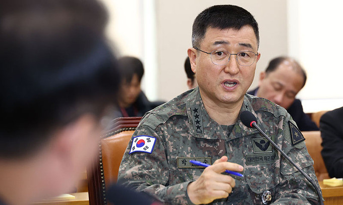 윤석열 대통령, 박안수 육군참모총장의 사의 반려 안정적인 군 운영 필요성 강조