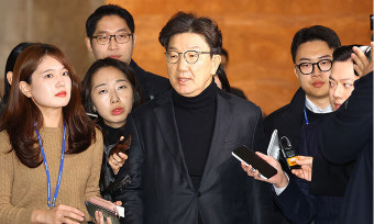 與, 이 와중에 ‘원내대표 쟁탈전’… 권성동·김태호 출사표 [비상계엄 후폭풍]