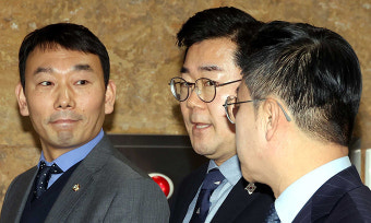 韓 “여야 합의까지 헌법재판관 임명 보류”…野 “韓 탄핵안 27일 표결”