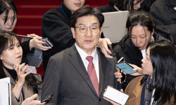 與 ‘부결 방어벽’에 막힌 쌍특검법… 계엄 수사 혼란 장기화 [‘내란·김여사 특검법’ 부결]