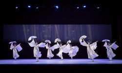 마당극·뮤지컬·오페라… 재미 가득한 무대 앞으로