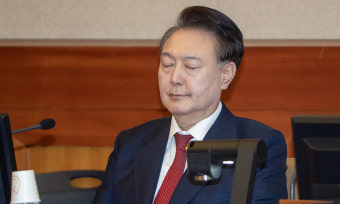 尹, 25일 헌재서 ‘최후진술’… “‘결과 승복’ 메시지 내야” 제언 [尹 탄핵심판]
