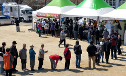 산불 이재민 향한 기부금 500억원 넘었다… 누가 온정 나눠줬을까?