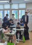 디지털교과서 활용 교실 가보니…”친구·선생님과 소통 더 늘었어요” [지금 교실은]