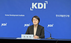 KDI “동네병원의 과잉진료, 건강보험 지출 증가 견인…행위별 수가제 개선 필요”