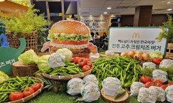 “진주 고추 버거까지 성공시켰다”…한국맥도날드, 역대 최고 매출 경신