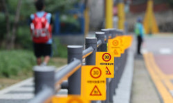 스쿨존 횡단보도 일시정지…보행자 보고 멈춘 건 8% 불과