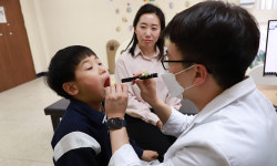 ‘민간 개방 軍병원’ 15사단 승리·봉오의원 개원 1주년