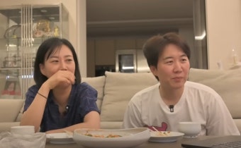 “누가 더 결혼 잘 했어?”...장윤정도경완, 챗GPT에 물어보니 ‘감동’