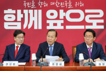 대선 코앞, 사상 초유의 정면충돌… 권영세 “후보 잘못 고쳐야” 김문수 “법적 분쟁 갈 수 있어”