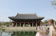 경회루에 올라 고궁의 정취 느껴보자 [한강로 사진관]