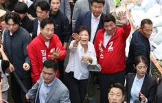 박근혜, 파면 후 첫 유세 “마음 풀리는 느낌”…김문수 지원 사격