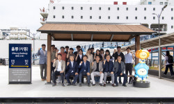 울릉군, 사동항 간이역 포토존 제막식 개최 및 관광 활성화 업무협약 체결