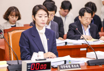 [속보] “부끄러운줄 아셔야죠!”…강선우 청문회, 시작부터 여야 격돌