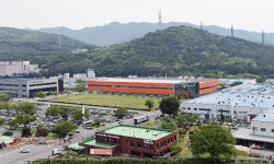 삼성웰스토리(주)한화에어로스페이스창원1사업장 | [단독] 방산업체 보안 구멍?… 한화에어로스페이스 무단침입한 남성 1시간 동안 활보
