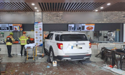 또 차량 돌진… 우려 커지는 고령 운전자 교통사고