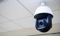 “왜 업무시간에 딴짓하죠?”… CCTV로 감시하는 상사 [수민이가 화났어요]