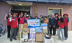 “외딴섬마을 찾아 ‘밝은 빛’ 선물해요”