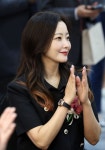 김희선 이어지는 미담… 아역에게 명품 옷 선물+연기 지도까지