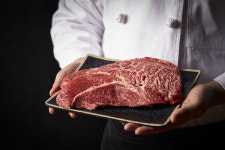 “이 가격이면 조금 더 보태 ‘한우’ 사먹을래요”