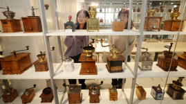 커피그라인더 전시관 말베르크(Mahlwerk) 공릉동도깨비시장 내 개관 [한강로 사진관]