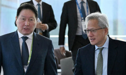 최태원·젠슨황 미국서 ‘치맥 회동’… 메모리 동맹 과시