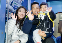 “뛰뛰 타고 하부지 보러 가요”…설레는 귀성길 [한강로 사진관]