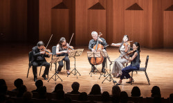 봄날 모차르트 선율에 흠뻑 빠져볼까