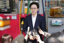 석유 최고가격제 시행 첫날 [한강로사진관]