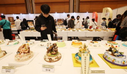 [포토] 2026 한국국제베이커리페어 수상작 감상