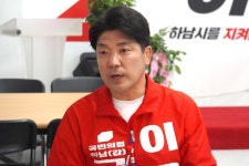 “병역기피는 매국”…이용, 정성호 발언 끌고 와 이광재 겨냥