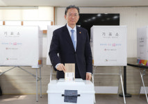정성호 “형소법 개정, 중요한 것은 국민에게 피해가 가지 않는 것”