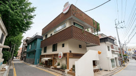 24억 건물 샀는데 월세 포기…권은비가 2층·4층 통째로 내준 이유