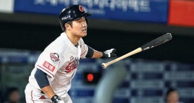 짜릿한 1타점 적시타… 선행왕 신본기, 타격에도 눈떴네