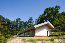 수공예 작품 같은 집, 우리는 나무 속에 산다