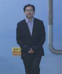 김경수 법정구속…곧바로 항소장 제출 
