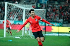 손흥민, 콜롬비아 상대로 전반 16분 선제골