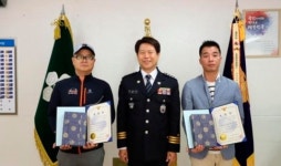 나보다 더 힘드냐 설득해 다리 위 여성 구한 대리운전 기사