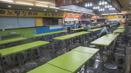 텅빈 노량진 고시촌…곳곳 문닫는 가게들 고시촌 경기가 거꾸로