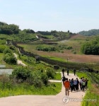 DMZ 동서로 횡단하는 평화의 길 2022년까지 조성…총길이 501㎞