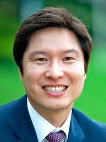 與김해영 