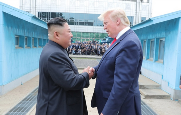 트럼프 대통령, 김정은과의 소통 중요…북한과의 대화 중요성 강조