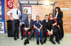 [글로컬 라이프] 영국 병원이 만든 가짜 버스정류장